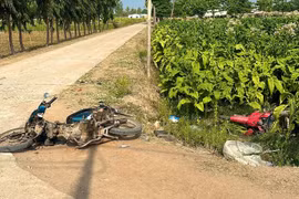 2 xe máy va chạm khiến 1 người tử vong