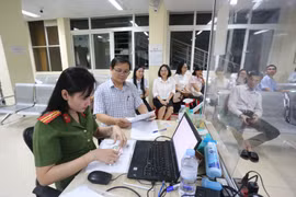 Công an tỉnh Gia Lai tăng tốc đổi thẻ đảng viên