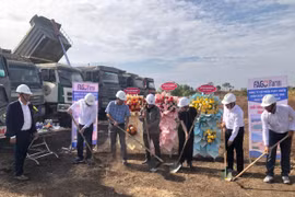 Công ty Cổ phần Phát triển Chăn nuôi Công nghệ cao FAGO FARM Việt Nam khởi công xây dựng dự án Trang trại heo công nghệ cao tại xã Ia Me, huyện Chư Prông. Ảnh: Lê Nam