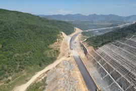 Giám đốc Công ty thi công cao tốc Quy Nhơn-Chí Thạnh bị nhóm người lạ đuổi đánh 