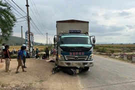 Va chạm với xe tải, 1 người đi xe máy tử vong