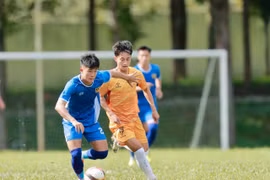 U21 HAGL I (phải) đã không gặp nhiều khó khăn trong trận đấu cuối cùng.