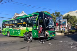 Nạn nhân bị xe khách Đức Đạt tông đã tử vong