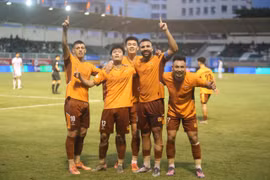 Hai cầu thủ thuộc biên chế Câu lạc bộ Hoàng Anh Gia Lai là tiền vệ Nguyễn Minh Tâm và trung vệ Đinh Quang Kiệt được HLV Kim Sang-sik triệu tập lên đội tuyển U23 Việt Nam.