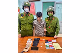 Cảnh sát 113 tuần tra phát hiện đối tượng tàng trữ trái phép chất ma túy.