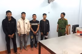 Tạm giữ 4 đối tượng hiếp dâm thiếu nữ sau cuộc nhậu