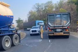 Tai nạn nghiêm trọng ở đèo Chư Sê khiến 2 người thương vong