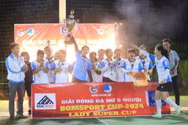 Đội bóng nữ Gia Lai Link Coffee vô địch Giải Bóng đá nữ 5 người Boom Sport Cup 2024 