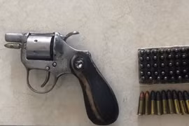 Gia Lai: Khởi tố 3 đối tượng tàng trữ, mua bán trái phép vũ khí quân dụng