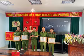 Tặng giấy khen cho lực lượng điều tra nhanh vụ án sát hại cô giáo ở Kbang