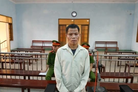 13 năm tù dành cho kẻ hiếp dâm con riêng của vợ hờ