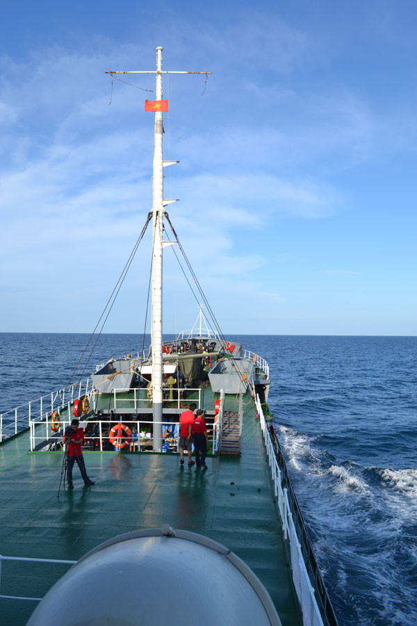 Ra Trường Sa tác nghiệp. Ảnh: Bích Nga Ra Trường Sa tác nghiệp. Ảnh: Bích Nga