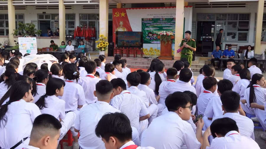 glo-tuyen-truyen-cong-nghe.jpg