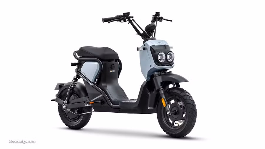 glo-zoomer-e-238-6.jpg