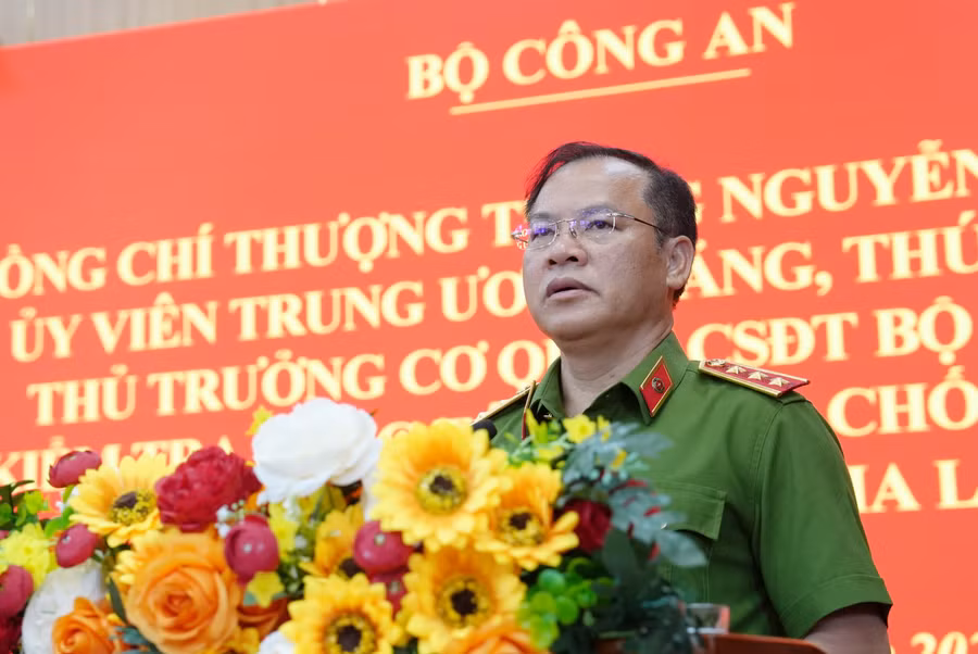 glo-thu-truong-nguyen-van-long-1.jpg