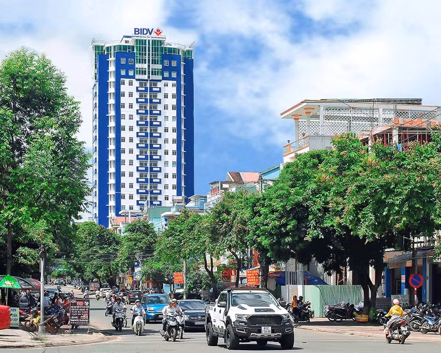 glo-ky-niem-thanh-lap-dang-2.jpg