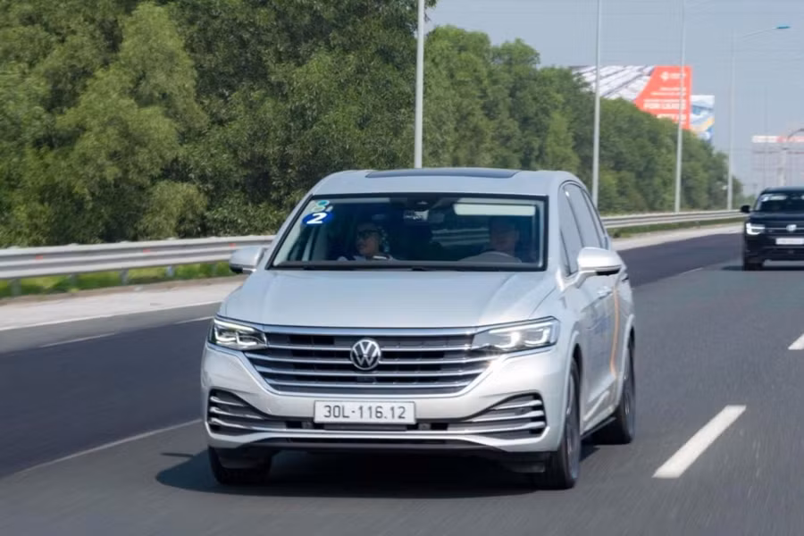 glo-volkswagen-viloran-3.jpg