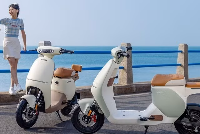 glo-honda-u-qe-168251.jpg