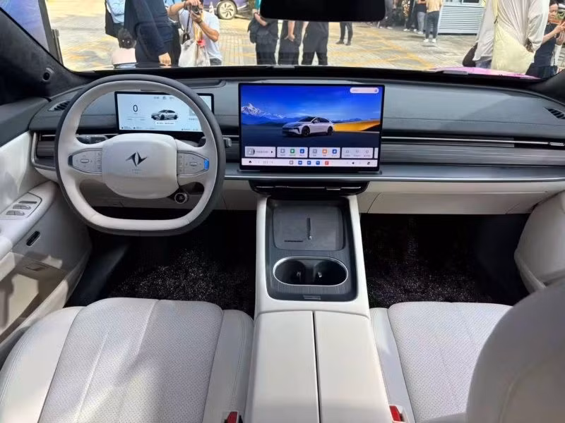 glo-dongfeng-3.jpg