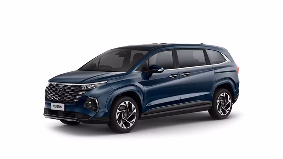 Mẫu xe Hyundai Custin phiên bản cao cấp nhất. Ảnh: ST