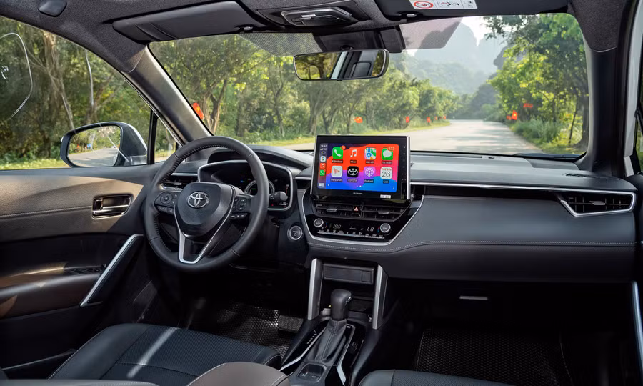 Khoang nội thất của Toyota Corolla Cross 2024 được bổ sung thêm khá nhiều tiện nghi. Ảnh: ST
