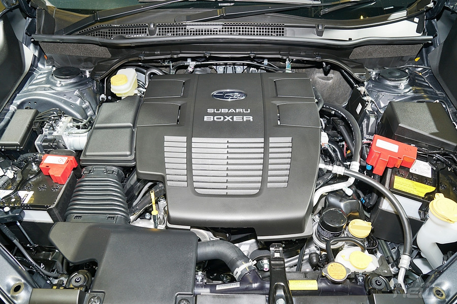 Động cơ boxer của Subaru Forester. Ảnh: ST
