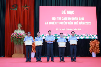 Trung đoàn 925 tổ chức hội thi Cán bộ đoàn giỏi, tuyên truyền viên trẻ.