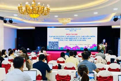 Hơn 100 cán bộ xã tập huấn nâng cao năng lực công tác trẻ em