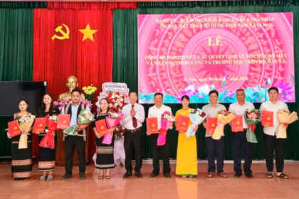 Ia Nan công bố nghị quyết sắp xếp, tổ chức lại các thôn, làng