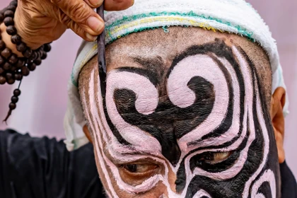 Nghệ thuật “vẽ mặt” - hồn cốt của tuồng