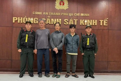 Công an TPHCM bắt nhóm bí mật sản xuất 'viên hoàn màu đen'