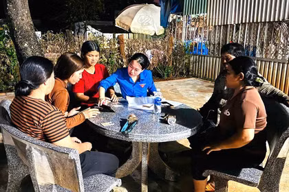 Xây “thành lũy” niềm tin từ buôn làng - Kỳ 1: “Trận địa” không gian mạng và cuộc cạnh tranh thông tin quyết liệt