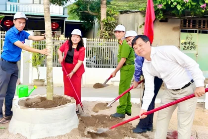 Xã Tuy Phước tổ chức lễ phát động phong trào “Tết trồng cây đời đời nhớ ơn Bác Hồ”.