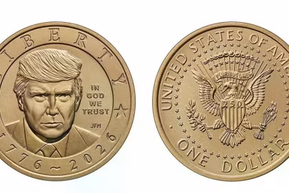 Mỹ đúc đồng xu 1 USD kỷ niệm 250 năm lập quốc với hình Tổng thống Trump