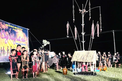 Nối nhịp giữ gìn di sản