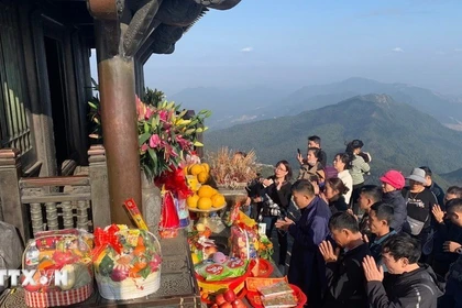 Du Xuân, lễ chùa ngày Tết tạo bứt phá cho du lịch tâm linh