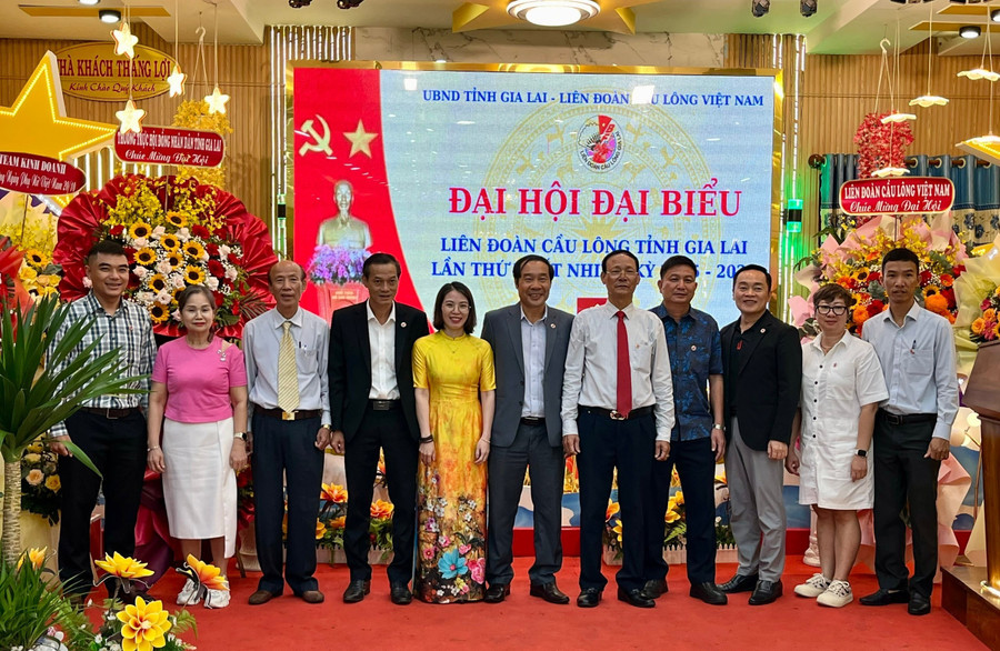 Ban chấp hành Liên đoàn Cầu lông tỉnh Gia Lai nhiệm kỳ 2025-2030 ra mắt tại Đại hội. Ảnh: Bảo Long ban-chap-hanh-lien-doan-cau-long-tinh-gia-lai.jpg