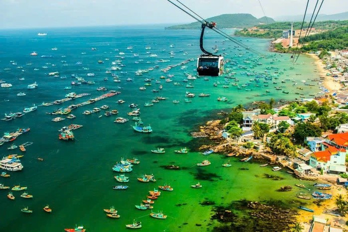 Du lịch Phú Quốc thu hút bởi vẻ đẹp thiên nhiên kết hợp với công trình hiện đại Du lịch Phú Quốc thu hút bởi vẻ đẹp thiên nhiên kết hợp với công trình hiện đại