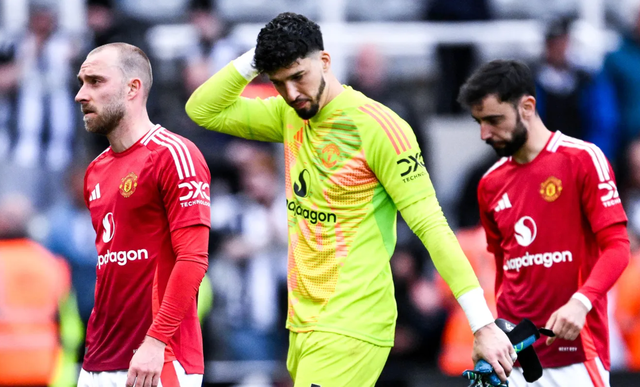 Man United chìm sâu vào thảm họa Man United chìm sâu vào thảm họa