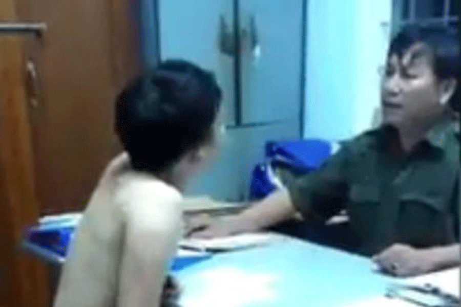 Ảnh cắt từ clip. Ảnh cắt từ clip.