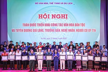 Gia Lai có 3 nghệ nhân, người uy tín được tuyên dương toàn quốc