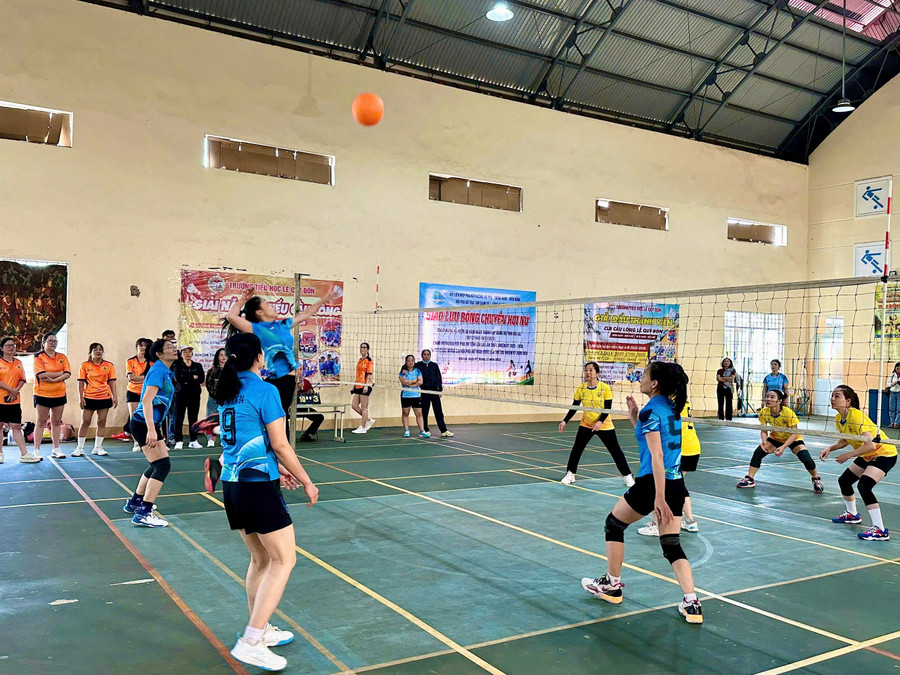 Các vận động viên mang đến những trận đấu hấp dẫn và kịch tính. Ảnh: Minh Chí