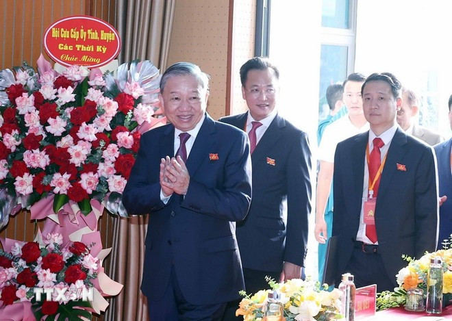 Tổng Bí thư Tô Lâm dự Đại hội đại biểu Đảng bộ xã Nghĩa Trụ lần thứ nhất. (Ảnh: Thống Nhất/TTXVN) Tổng Bí thư Tô Lâm dự Đại hội đại biểu Đảng bộ xã Nghĩa Trụ lần thứ nhất. (Ảnh: Thống Nhất/TTXVN)