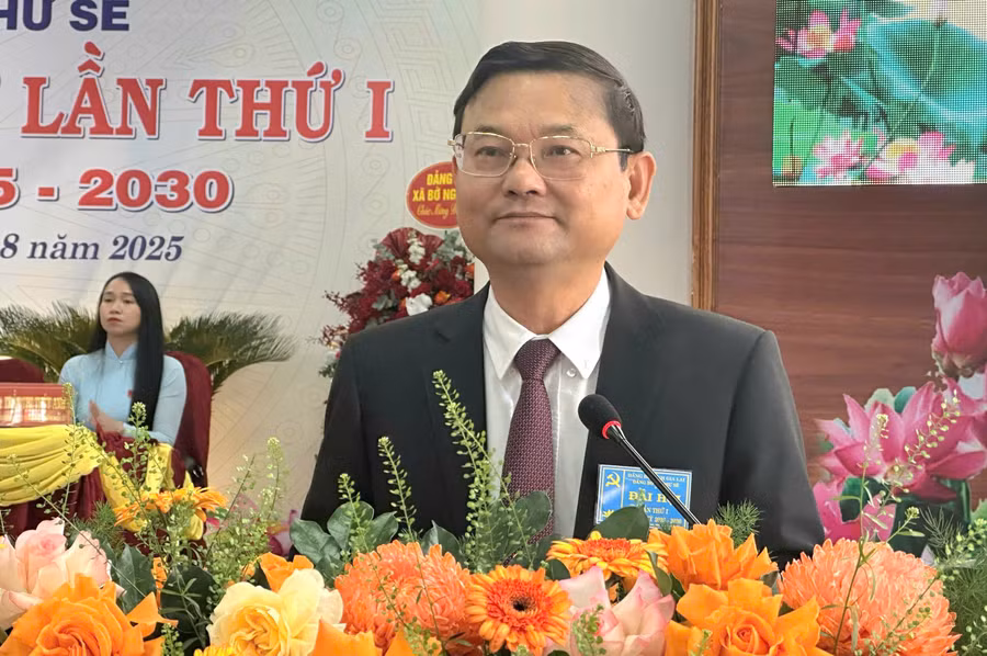 Đồng chí Nguyễn Tự Công Hoàng - Ủy viên Ban Thường vụ Tỉnh ủy, Phó Chủ tịch UBND tỉnh phát biểu chỉ đạo tại Đại hội. Ảnh: Minh Chí