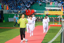 Rộn ràng lễ khai mạc Hội khỏe Phù Đổng tỉnh lần thứ XI năm 2023