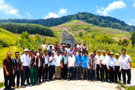 Chư Păh tổ chức hành trình “về nguồn” tại xã Krong