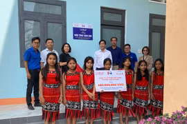 Khánh thành và bàn giao Nhà bán trú cho em tại huyện Đăk Pơ