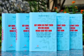 Giới thiệu cuốn sách của Tổng Bí thư Nguyễn Phú Trọng về công tác đối ngoại, ngoại giao Việt Nam