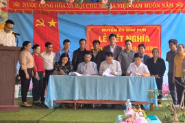 3 đơn vị huyện Chư Pưh kết nghĩa với làng Thơh Ga A