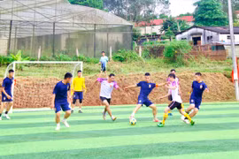 24 đội thi đấu bóng đá mini chào mừng Ngày truyền thống Lực lượng vũ trang tỉnh Gia Lai